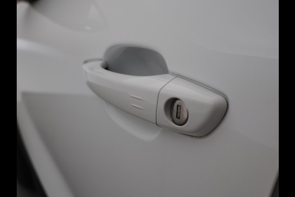 Opel Mokka-e GS LINE 50 KWH 3-FASE + SPORTSTOELEN | CAMERA | STUUR/STOELVERWARING | APPLE CARPLAY | LED | PRIVACY GLASS