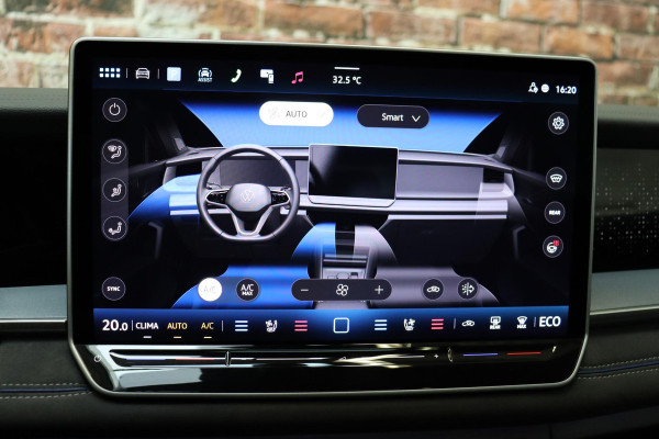 Volkswagen Tayron 1.5 eHybrid R-Line Edition / Panoramadak / Trekhaak / Harman Kardon / Adaptieve Cruise Control / Stoel- en stuurverwarming / Head-Up Display / Massagestoelen / LED / Rondomzicht Camera / 20 Inch / Sfeerverlichting / Keyless Entry