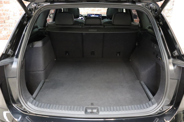 Volkswagen Tayron 1.5 eHybrid R-Line Edition / Panoramadak / Trekhaak / Harman Kardon / Adaptieve Cruise Control / Stoel- en stuurverwarming / Head-Up Display / Massagestoelen / LED / Rondomzicht Camera / 20 Inch / Sfeerverlichting / Keyless Entry