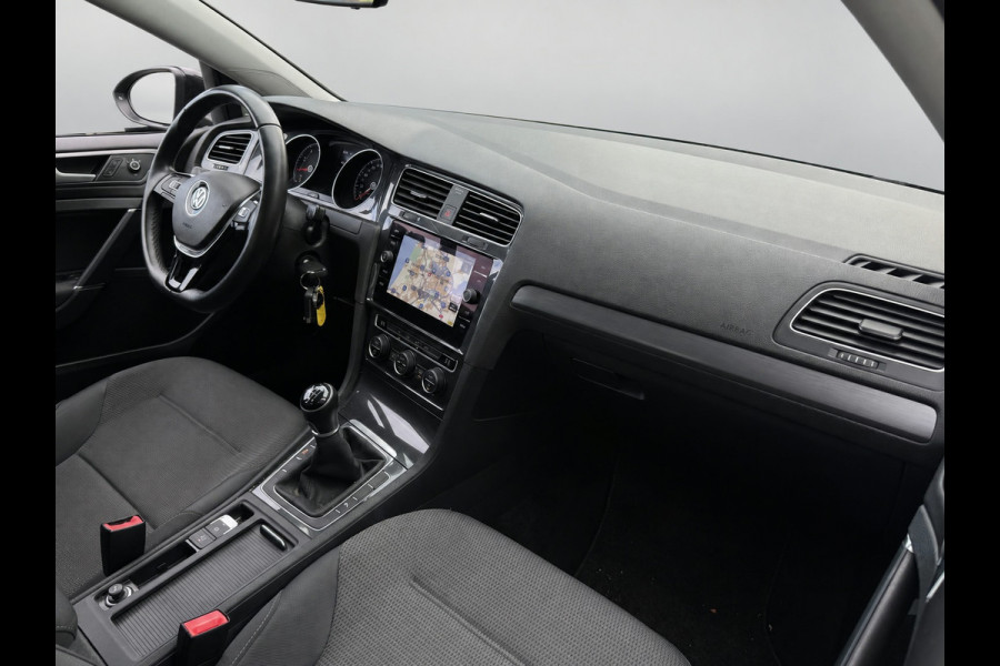 Volkswagen Golf 1.0 TSI 115PK COMFORTLINE CARPLAY/ACC/PDC/NAVIGATIE