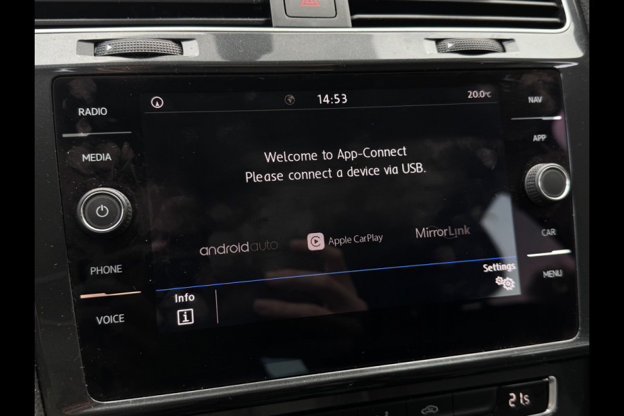 Volkswagen Golf 1.0 TSI 115PK COMFORTLINE CARPLAY/ACC/PDC/NAVIGATIE