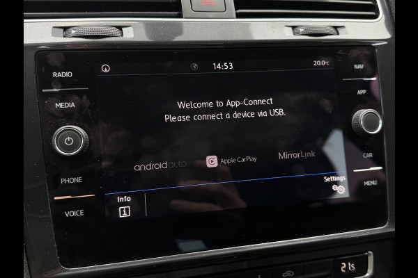 Volkswagen Golf 1.0 TSI 115PK COMFORTLINE CARPLAY/ACC/PDC/NAVIGATIE