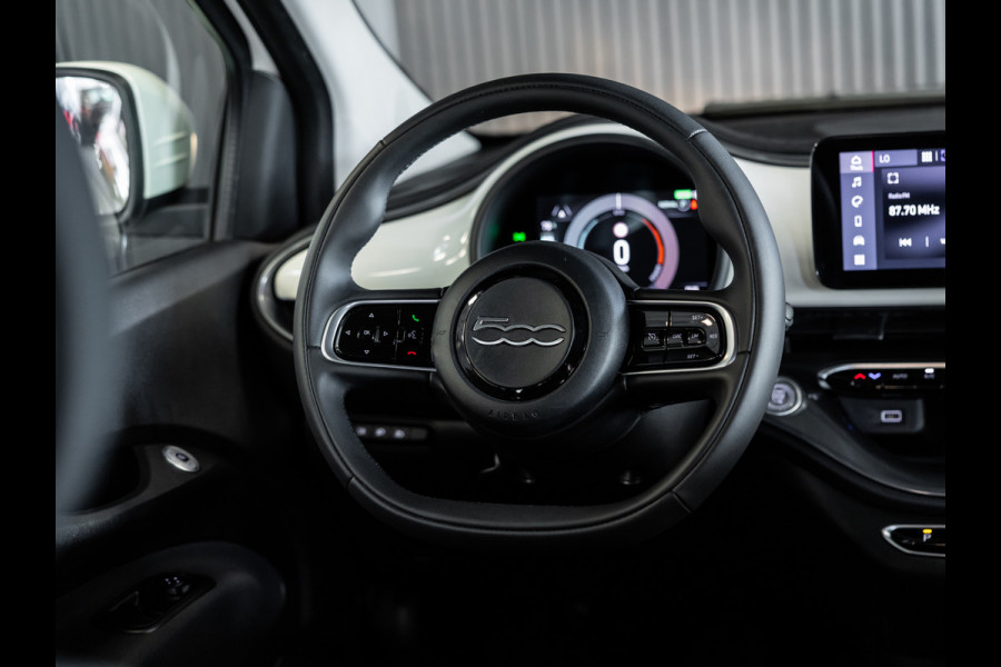 Fiat 500 Urban 24 kWh l SoH 93% l AUT.l Keyless l Virtueel cockpit l BTW auto l 1ste. eig. l Dealer onderhouden l ALS NIEUW