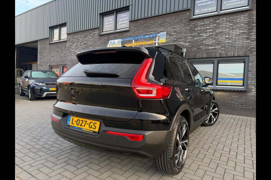 Volvo XC40 1.5 T2 R-Design | 1E EIGENAAR | 3/6/12MND GARANTIE | AUTOMAAT | PANO | LED | DAB | CRUISE | CARPLAY | STOELVERWM | BLIS | HARMAN KARDON |