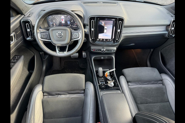 Volvo XC40 1.5 T2 R-Design | 1E EIGENAAR | 3/6/12MND GARANTIE | AUTOMAAT | PANO | LED | DAB | CRUISE | CARPLAY | STOELVERWM | BLIS | HARMAN KARDON |