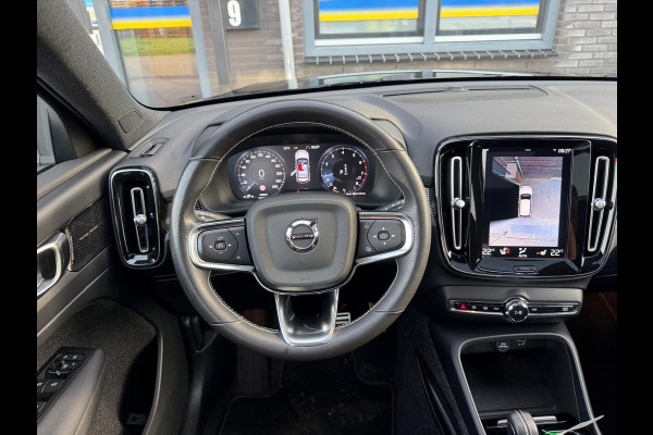 Volvo XC40 1.5 T2 R-Design | 1E EIGENAAR | 3/6/12MND GARANTIE | AUTOMAAT | PANO | LED | DAB | CRUISE | CARPLAY | STOELVERWM | BLIS | HARMAN KARDON |