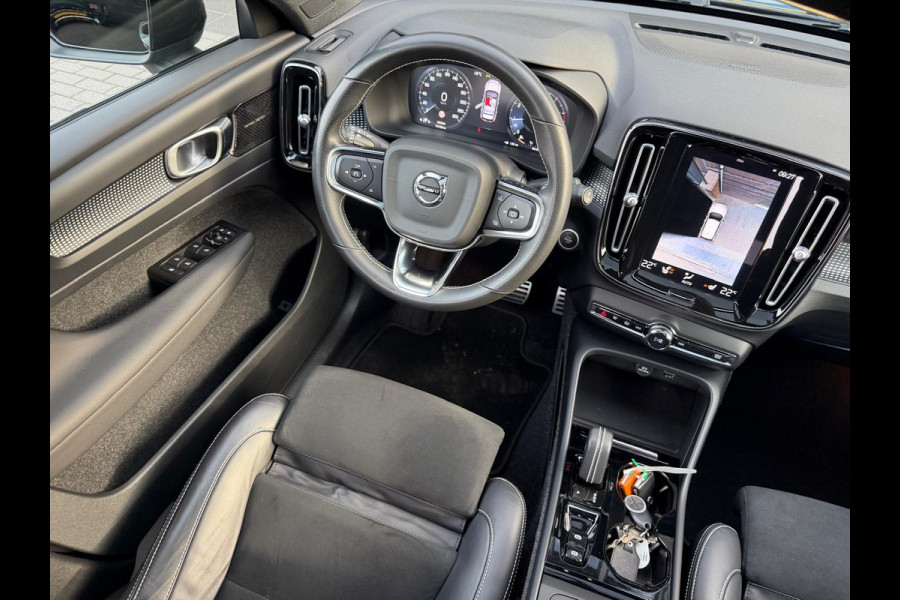 Volvo XC40 1.5 T2 R-Design | 1E EIGENAAR | 3/6/12MND GARANTIE | AUTOMAAT | PANO | LED | DAB | CRUISE | CARPLAY | STOELVERWM | BLIS | HARMAN KARDON |