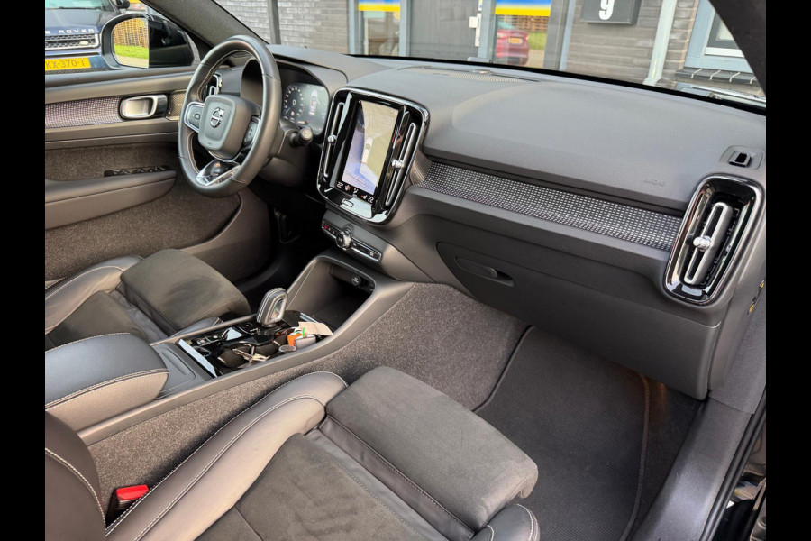 Volvo XC40 1.5 T2 R-Design | 1E EIGENAAR | 3/6/12MND GARANTIE | AUTOMAAT | PANO | LED | DAB | CRUISE | CARPLAY | STOELVERWM | BLIS | HARMAN KARDON |