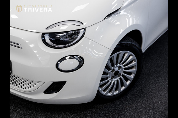 Fiat 500 Urban 24 kWh l SoH 94% l AUT. l Keyless l Virtueel cockpit l CARPLAY l BTW auto l 1ste. eig. l Dealer onderh. l ALS NIEUW