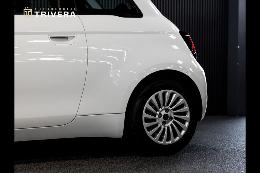 Fiat 500 Urban 24 kWh l SoH 94% l AUT. l Keyless l Virtueel cockpit l CARPLAY l BTW auto l 1ste. eig. l Dealer onderh. l ALS NIEUW
