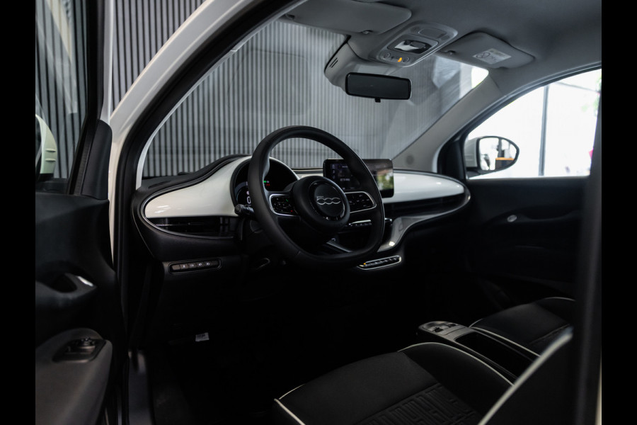 Fiat 500 Urban 24 kWh l SoH 94% l AUT. l Keyless l Virtueel cockpit l CARPLAY l BTW auto l 1ste. eig. l Dealer onderh. l ALS NIEUW