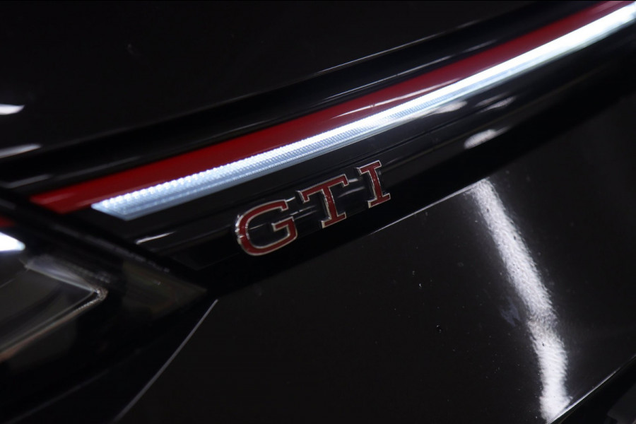 Volkswagen Golf 2.0 TSI GTI CLUBSPORT /NURBURGRING/PANO/IQ-LIGHT/HUD/H-K/VOLL