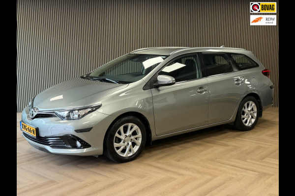 Toyota Auris Touring Sports 1.2T Aspiration TREKHAAK CAMERA KEYLESS-GO AIRCO NAVIGATIE BLUETOOTH START/STOP PDC CRUISE