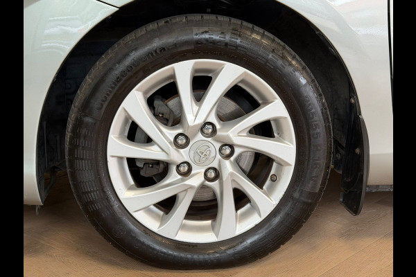 Toyota Auris Touring Sports 1.2T Aspiration TREKHAAK CAMERA KEYLESS-GO AIRCO NAVIGATIE BLUETOOTH START/STOP PDC CRUISE