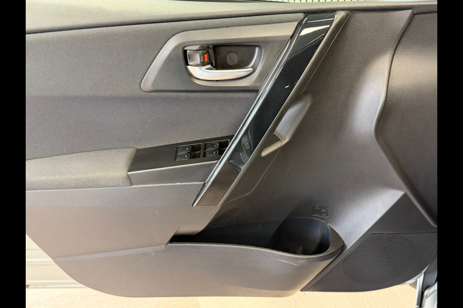 Toyota Auris Touring Sports 1.2T Aspiration TREKHAAK CAMERA KEYLESS-GO AIRCO NAVIGATIE BLUETOOTH START/STOP PDC CRUISE