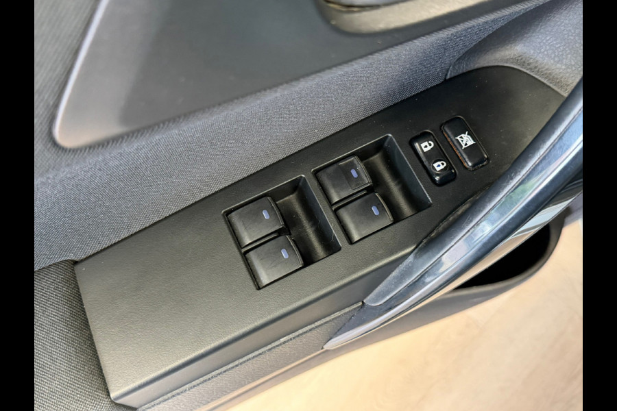 Toyota Auris Touring Sports 1.2T Aspiration TREKHAAK CAMERA KEYLESS-GO AIRCO NAVIGATIE BLUETOOTH START/STOP PDC CRUISE