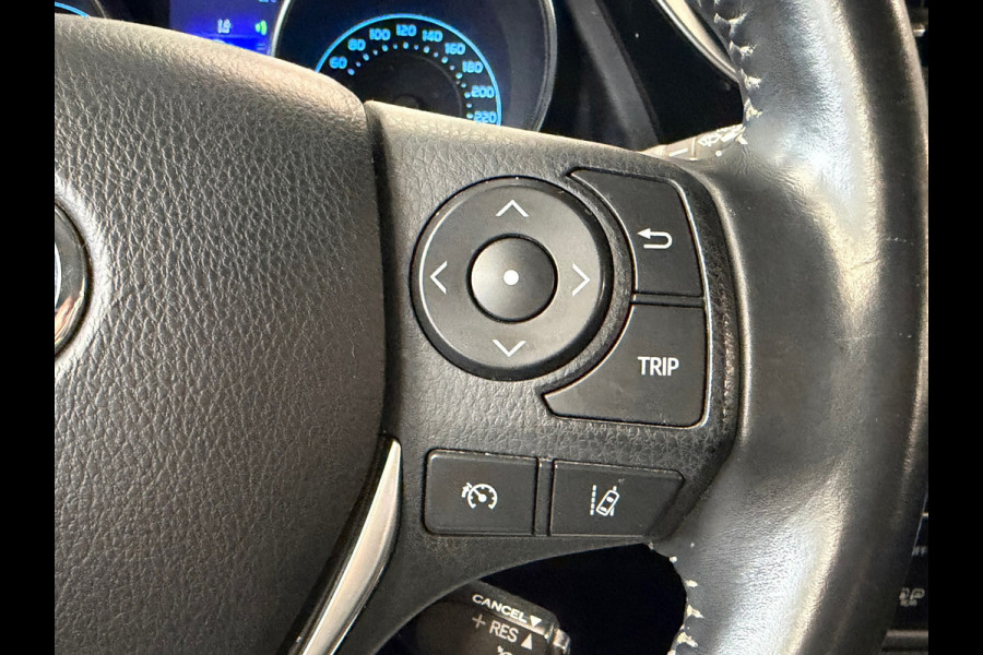 Toyota Auris Touring Sports 1.2T Aspiration TREKHAAK CAMERA KEYLESS-GO AIRCO NAVIGATIE BLUETOOTH START/STOP PDC CRUISE