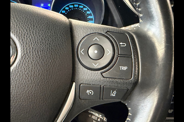 Toyota Auris Touring Sports 1.2T Aspiration TREKHAAK CAMERA KEYLESS-GO AIRCO NAVIGATIE BLUETOOTH START/STOP PDC CRUISE