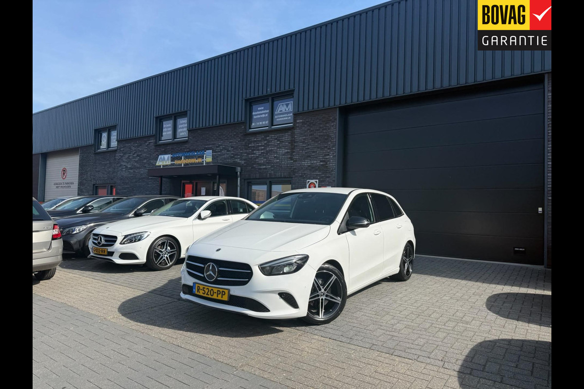 Mercedes-Benz B-Klasse 200 Business Solution Luxury | 1E EIGENAAR | 3/6/12MND GARANTIE | AUTOMAAT | LED | CRUISE | DAB | NAVI | CARPLAY | TREKHAAK |