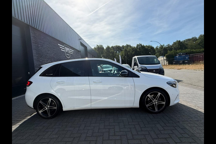 Mercedes-Benz B-Klasse 200 Business Solution Luxury | 1E EIGENAAR | 3/6/12MND GARANTIE | AUTOMAAT | LED | CRUISE | DAB | NAVI | CARPLAY | TREKHAAK |