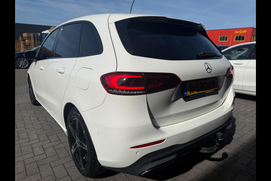 Mercedes-Benz B-Klasse 200 Business Solution Luxury | 1E EIGENAAR | 3/6/12MND GARANTIE | AUTOMAAT | LED | CRUISE | DAB | NAVI | CARPLAY | TREKHAAK |