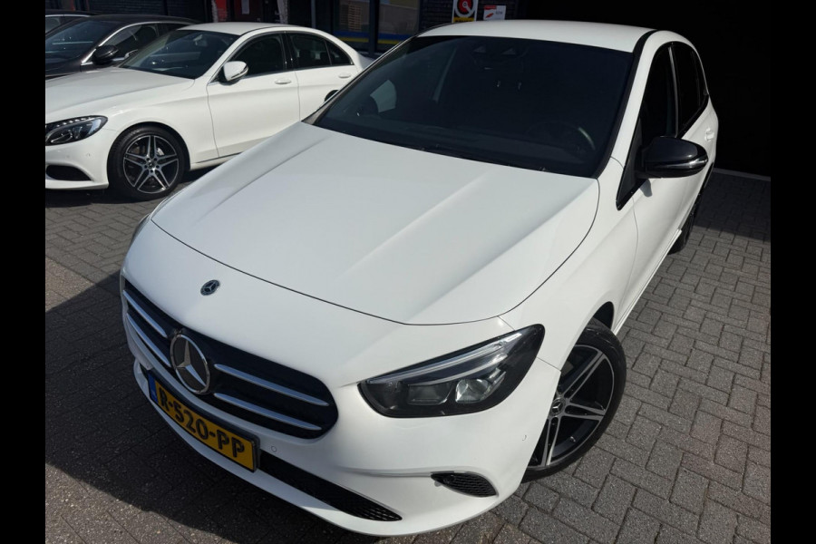 Mercedes-Benz B-Klasse 200 Business Solution Luxury | 1E EIGENAAR | 3/6/12MND GARANTIE | AUTOMAAT | LED | CRUISE | DAB | NAVI | CARPLAY | TREKHAAK |