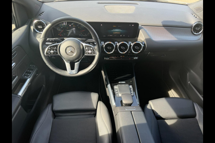 Mercedes-Benz B-Klasse 200 Business Solution Luxury | 1E EIGENAAR | 3/6/12MND GARANTIE | AUTOMAAT | LED | CRUISE | DAB | NAVI | CARPLAY | TREKHAAK |