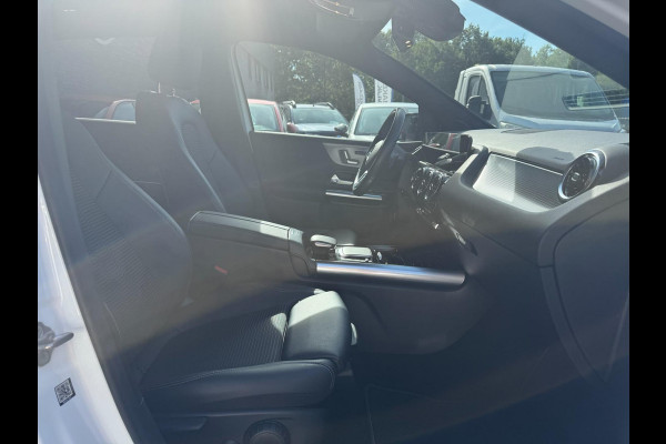 Mercedes-Benz B-Klasse 200 Business Solution Luxury | 1E EIGENAAR | 3/6/12MND GARANTIE | AUTOMAAT | LED | CRUISE | DAB | NAVI | CARPLAY | TREKHAAK |