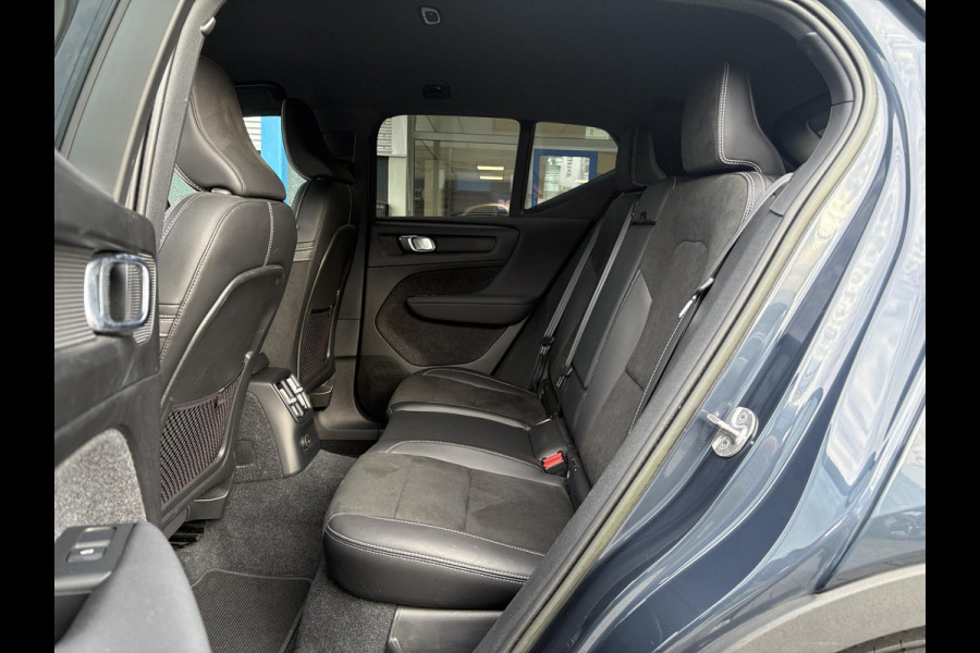 Volvo XC40 1.5 T4 Recharge R-Design 211 PK | Stoelverwarming | Dealeronderhouden | Camera |