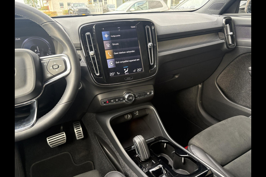Volvo XC40 1.5 T4 Recharge R-Design 211 PK | Stoelverwarming | Dealeronderhouden | Camera |