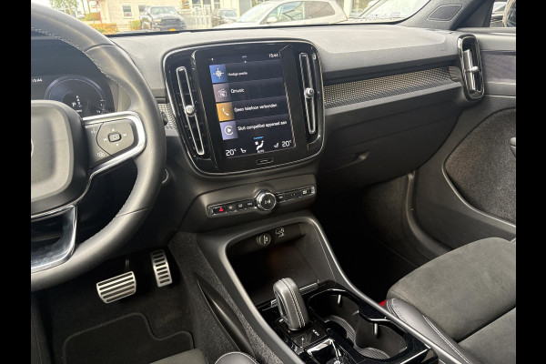 Volvo XC40 1.5 T4 Recharge R-Design 211 PK | Stoelverwarming | Dealeronderhouden | Camera |