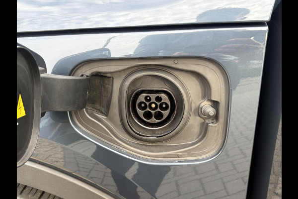 Volvo XC40 1.5 T4 Recharge R-Design 211 PK | Stoelverwarming | Dealeronderhouden | Camera |