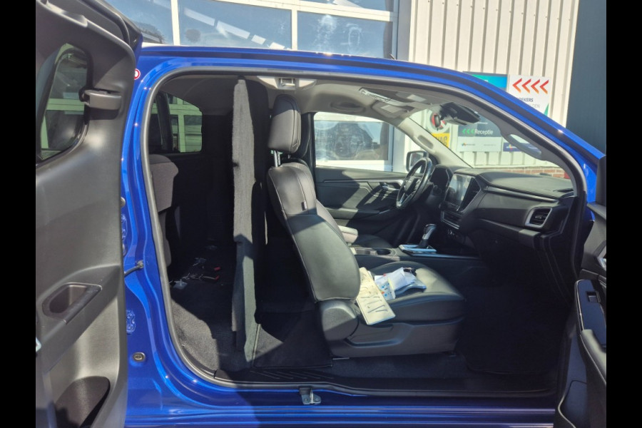 Isuzu D-max 165 Pk Extended Cab LSX Automaat 3500 Kg Trekvermogen 4WD 4x4