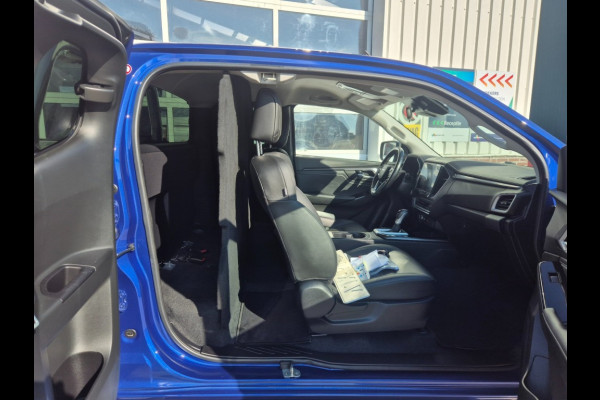 Isuzu D-max 165 Pk Extended Cab LSX Automaat 3500 Kg Trekvermogen 4WD 4x4