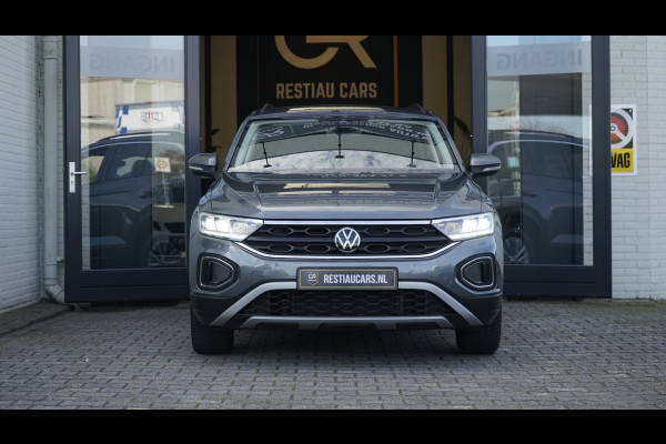 Volkswagen T-Roc 1.5 TSI Life AUTOMAAT|ACC|BEATS|CAMERA|CARPLAY|DAB|KEYLESS|STOEL STUURVERWARMING