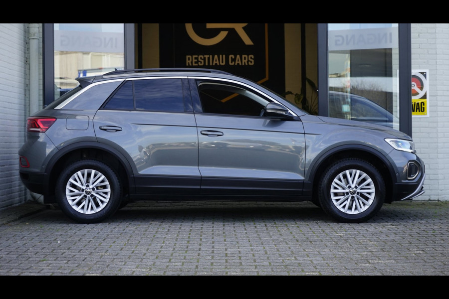 Volkswagen T-Roc 1.5 TSI Life AUTOMAAT|ACC|BEATS|CAMERA|CARPLAY|DAB|KEYLESS|STOEL STUURVERWARMING