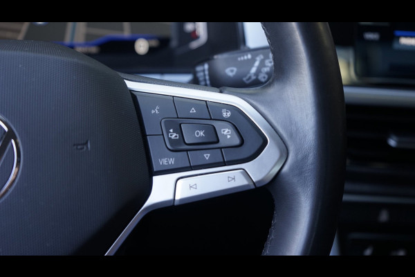 Volkswagen T-Roc 1.5 TSI Life AUTOMAAT|ACC|BEATS|CAMERA|CARPLAY|DAB|KEYLESS|STOEL STUURVERWARMING