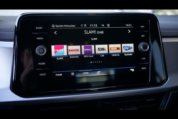 Volkswagen T-Roc 1.5 TSI Life AUTOMAAT|ACC|BEATS|CAMERA|CARPLAY|DAB|KEYLESS|STOEL STUURVERWARMING