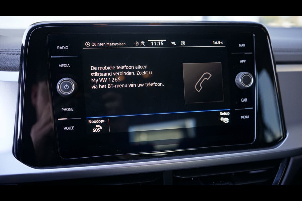 Volkswagen T-Roc 1.5 TSI Life AUTOMAAT|ACC|BEATS|CAMERA|CARPLAY|DAB|KEYLESS|STOEL STUURVERWARMING