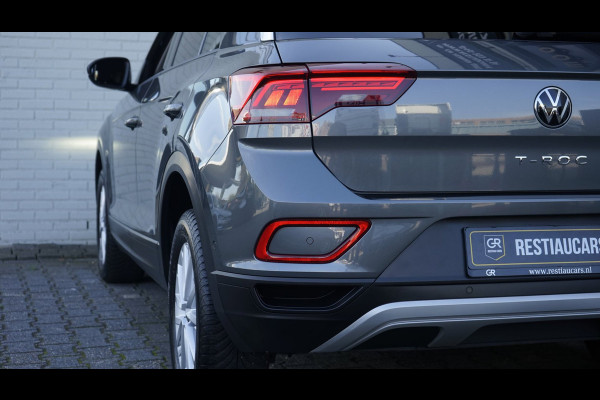 Volkswagen T-Roc 1.5 TSI Life AUTOMAAT|ACC|BEATS|CAMERA|CARPLAY|DAB|KEYLESS|STOEL STUURVERWARMING