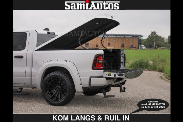 Dodge Ram BOM VOL | HUD | 420PK | LUCHTVERING | PANO | €79950,- excl | PASSAGIERSSCHERM | BOM EN BOM VOL | Comfortabele Dubbele Cabine met Royale 5 Zitplaatsen | DODGE RAM PREMIUM LARAMIE EDITION | Voorraad Nr 2230 - 8765 | De specialist in Amerikaanse pick‑ups in Nederland en Europa.