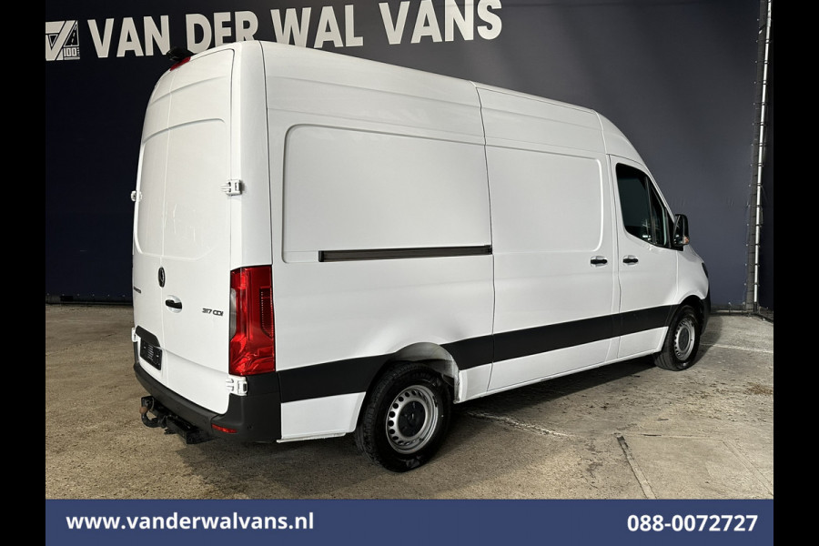 Mercedes-Benz Sprinter 317 CDI 170pk L2H2 Euro6 Airco | Camera | Navigatie | Cruisecontrol | Apple Carplay Android Auto, Trekhaak, Parkeersensoren, Bijrijdersbank