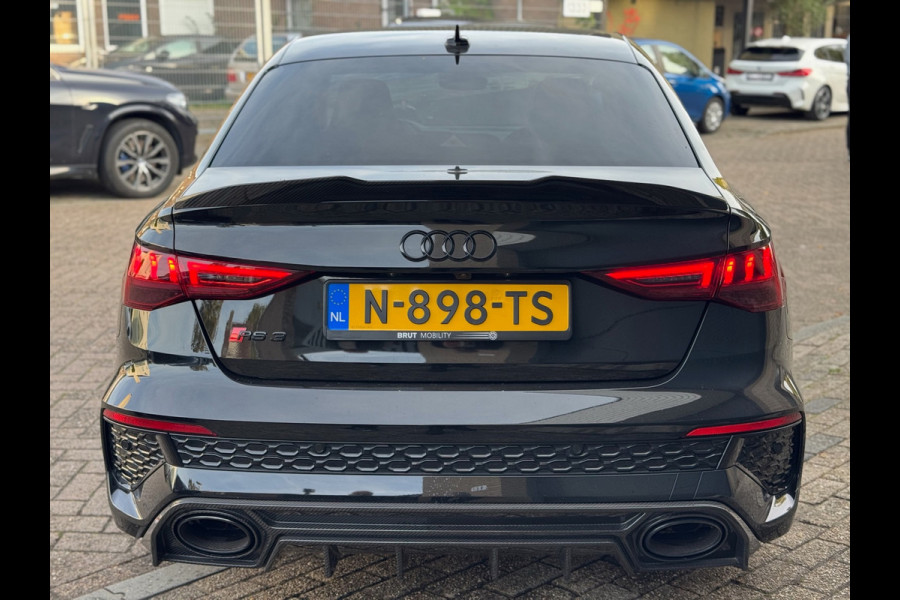 Audi A3 Limousine 2.5 TFSI RS 3 quattro