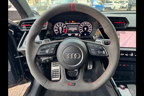 Audi A3 Limousine 2.5 TFSI RS 3 quattro