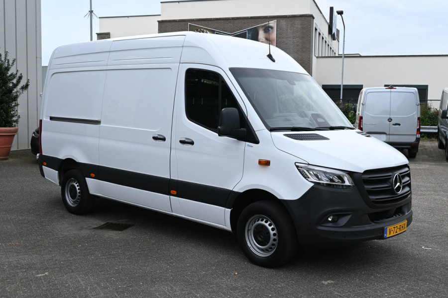 Mercedes-Benz Sprinter 317 CDI L2H2 Pro LED, Geveerde stoel, Navigatie met camera