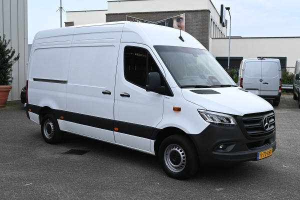 Mercedes-Benz Sprinter 317 CDI L2H2 Pro LED, Geveerde stoel, Navigatie met camera