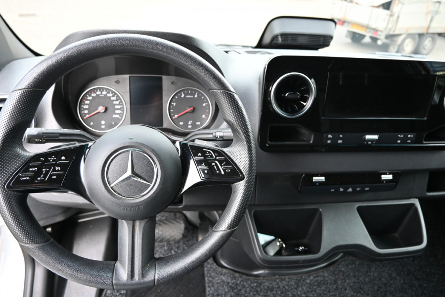 Mercedes-Benz Sprinter 317 CDI L2H2 Pro LED, Geveerde stoel, Navigatie met camera