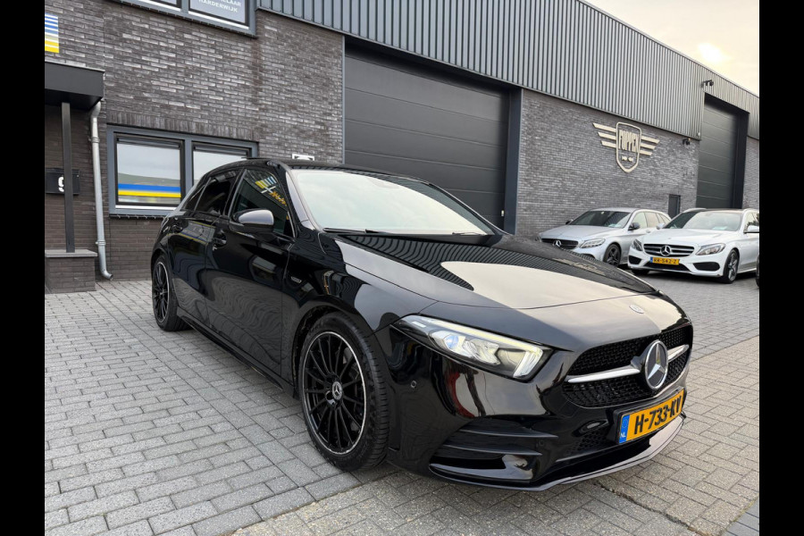 Mercedes-Benz A-Klasse 250 Premium Plus | 2E EIGENAAR | 3/6/12MND GARANTIE | LED | SFEER | BURMESTER | PANO | CRUISE | NAVI | MEMORY |