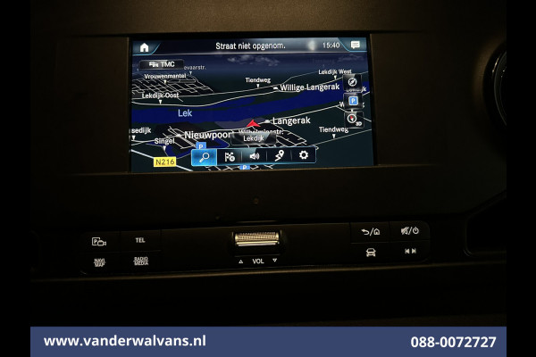 Mercedes-Benz Sprinter 317 CDI 170pk L3H2 Euro6 Airco | Camera | Navigatie | Apple Carplay | Trekhaak | Stoelverwarming Android Auto, Parkeersensoren, Bijrijdersbank