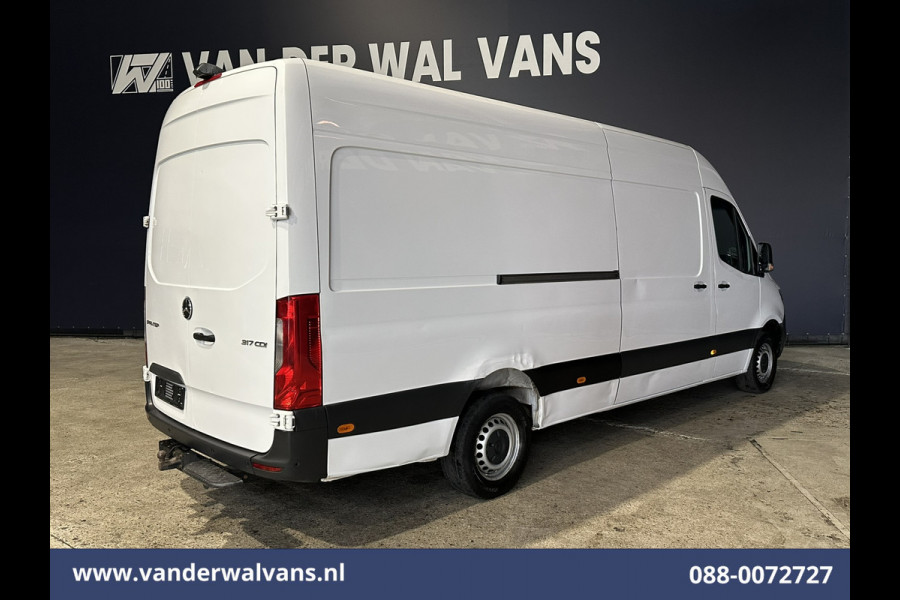 Mercedes-Benz Sprinter 317 CDI 170pk L3H2 Euro6 Airco | Camera | Navigatie | Apple Carplay | Trekhaak | Stoelverwarming Android Auto, Parkeersensoren, Bijrijdersbank